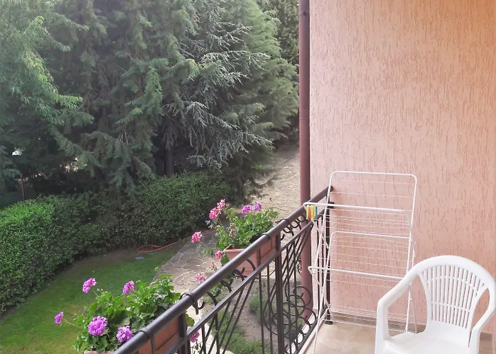 Motivi 3* St Constantin et Helena